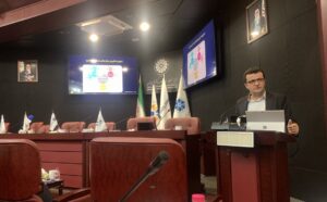 مدیران سازمان‌ها هنوز برای پذیرش هوش مصنوعی تعلل می‌کنند