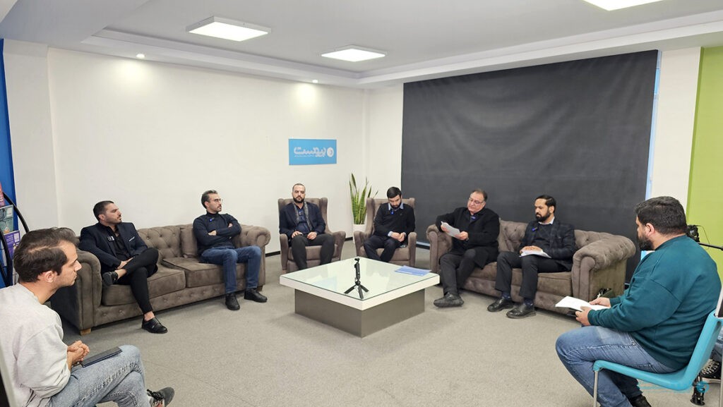 چگونه کسب‌وکارها به گوشه رینگ فرستاده‌ شدند؟