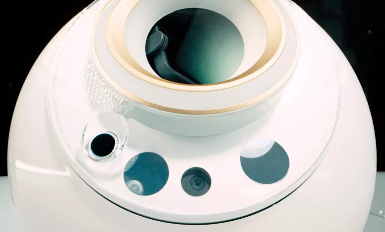 رونمایی از سیستم تأیید هویت دیجیتال با اسکن عنبیه چشم متعلق به سم آلتمن