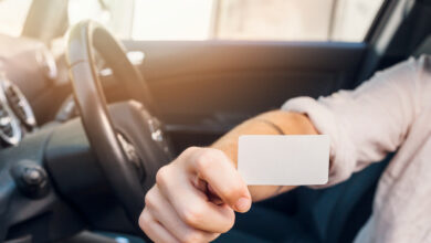 آیا می‌توان بدون کارت خودرو رانندگی کرد؟