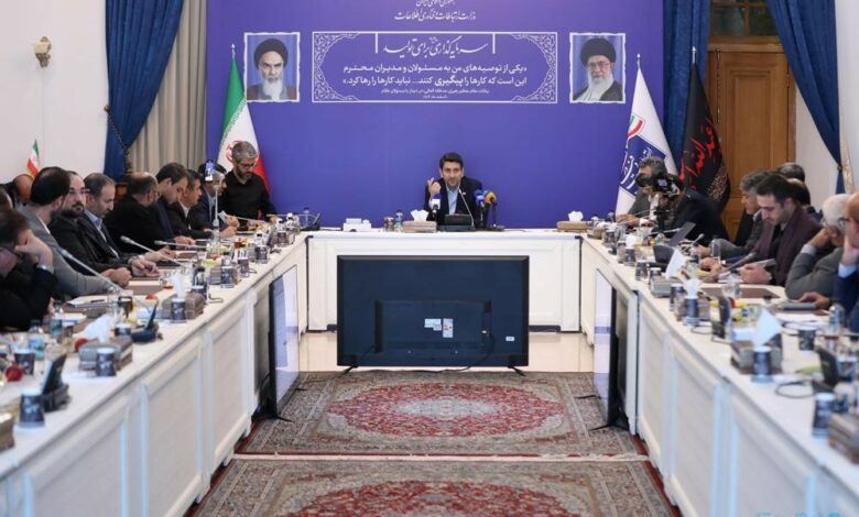 مدیران اپراتورها: باتریهای تولید داخل، کیفیت پایینی دارند اما اجازه واردات نداریم مدیران اپراتورها: باتریهای تولید داخل، کیفیت پایینی دارند اما اجازه واردات نداریم