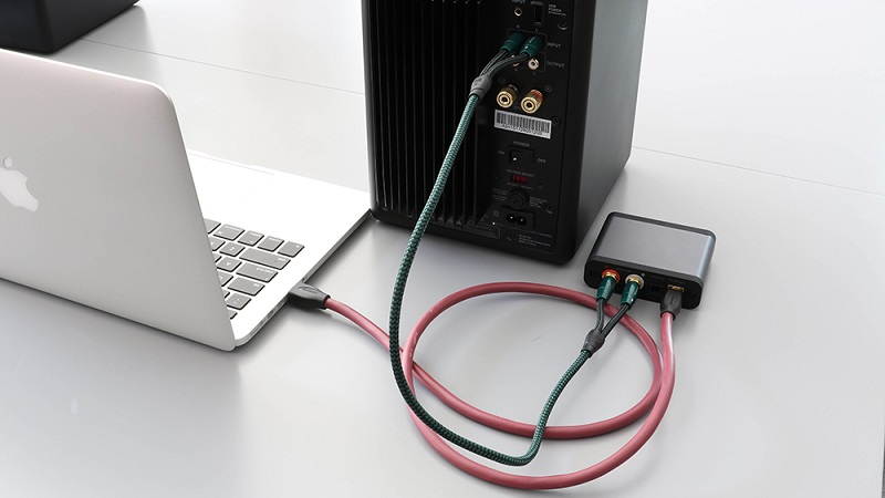 نحوه اتصال اسپیکر با جک صوتی ۳.۵ میلی‌متری