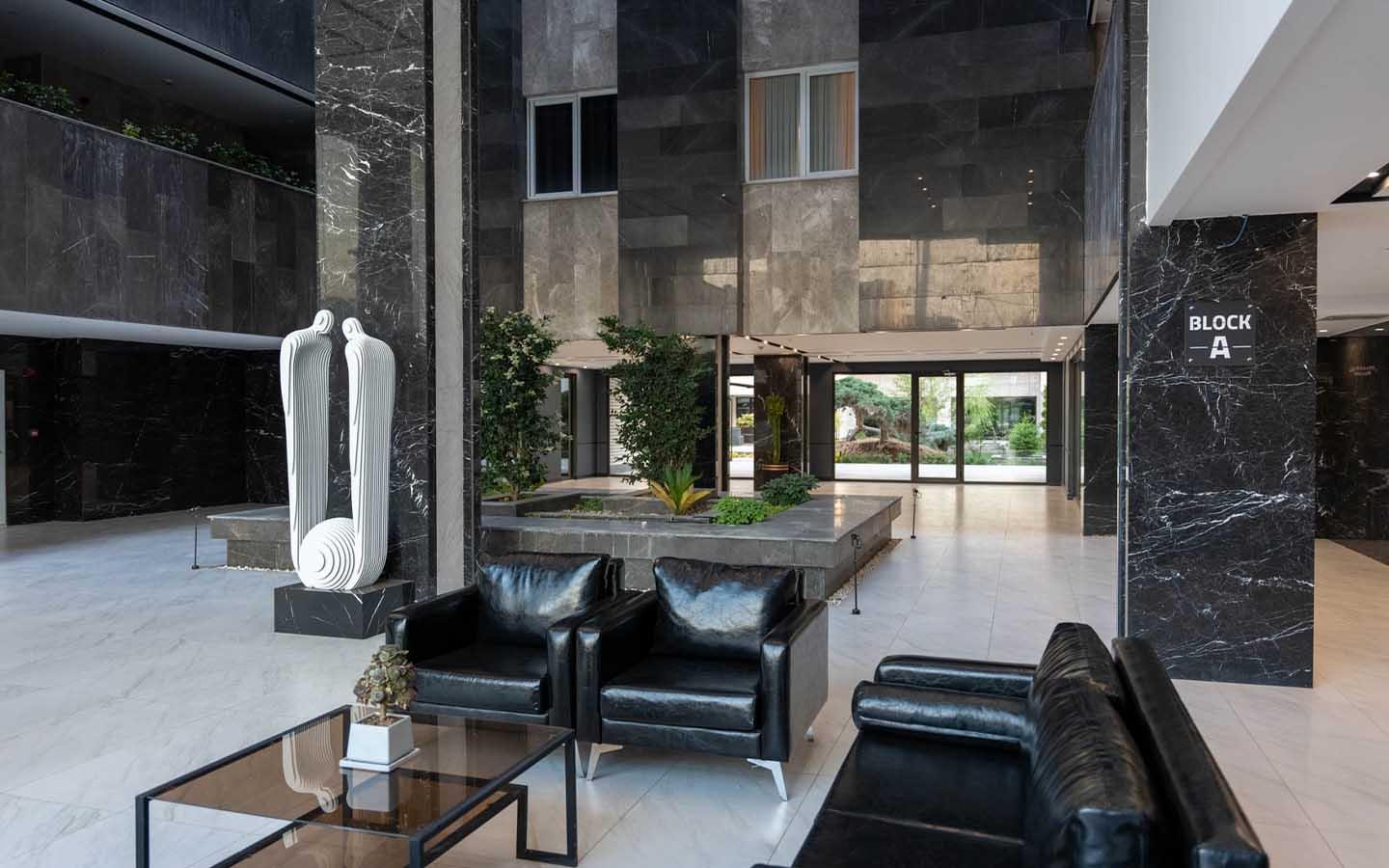 🏙 زندگی لوکس با نصف هزینه تهران؛ چرا مهرشهر انتخاب سرمایه‌گذاران شده است؟
