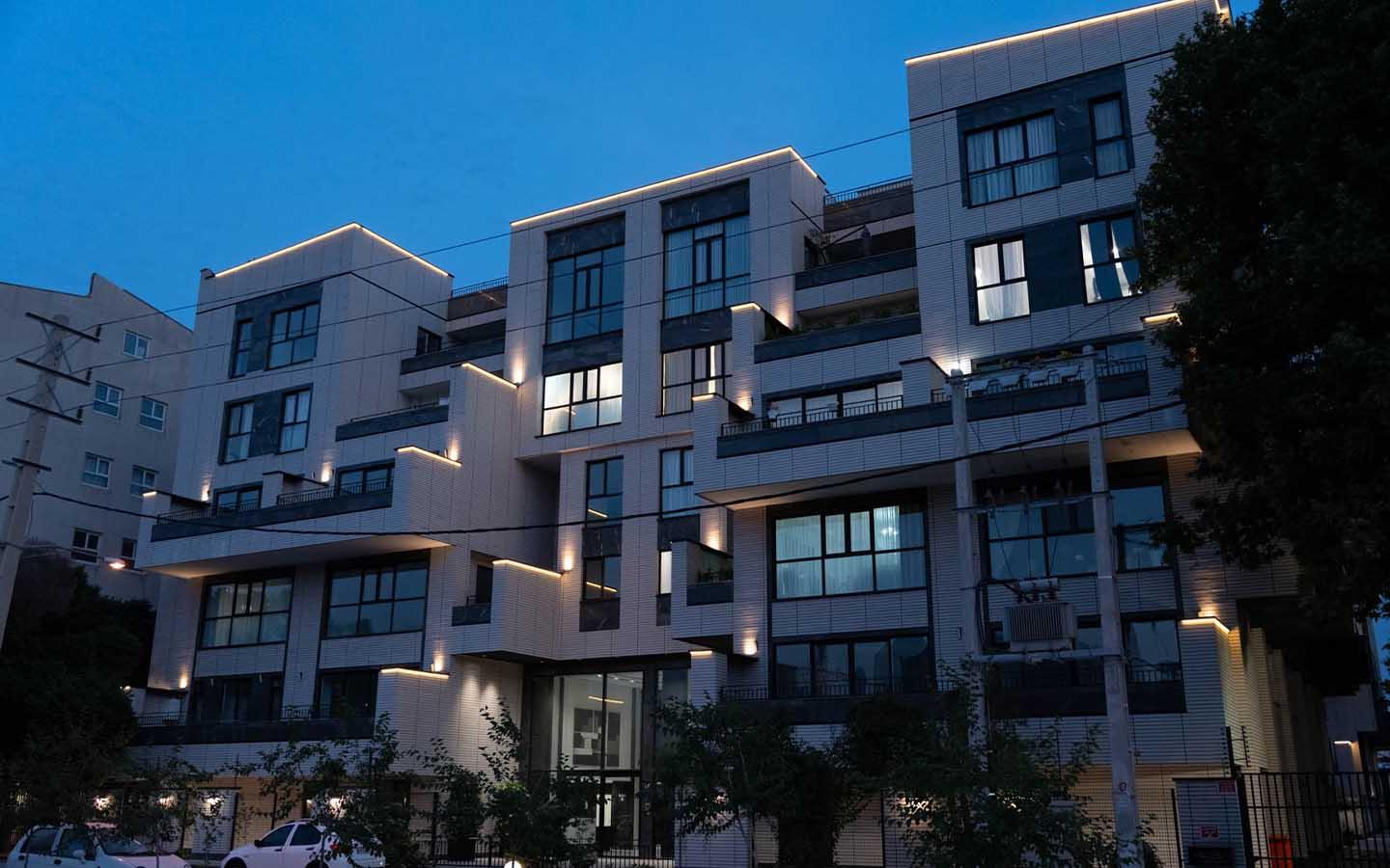 🏙 زندگی لوکس با نصف هزینه تهران؛ چرا مهرشهر انتخاب سرمایه‌گذاران شده است؟