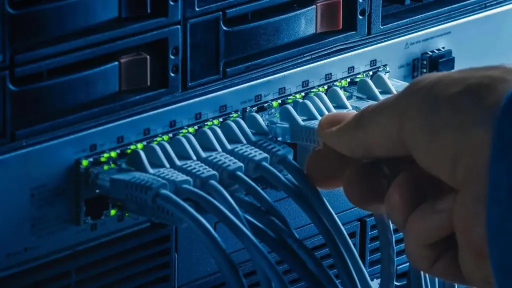 راهنمای انتخاب تجهیزات برق و شبکه متناسب با نیاز واقعی پروژه – ITIRAN