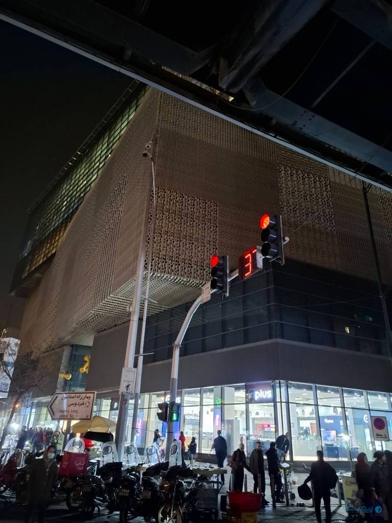 بازار موبایل