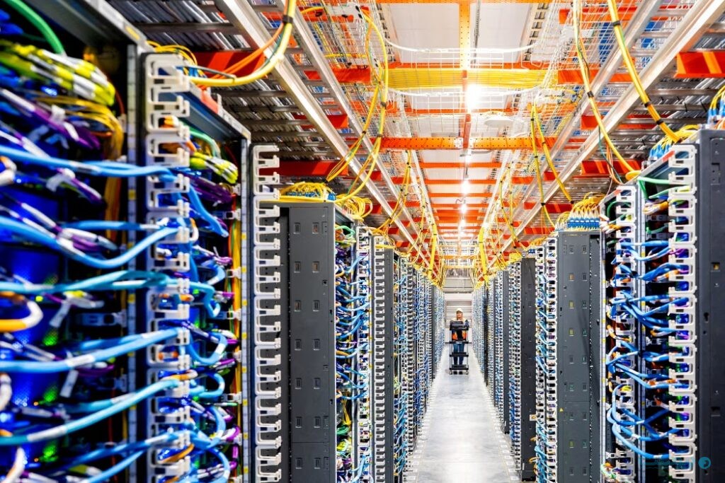 دیتاسنتر هوش مصنوعی آمازون