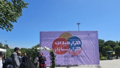 «هزار میدان، هزار بازار» می‌سازیم؛ اما نمی‌توانیم اینترنت را وصل کنیم