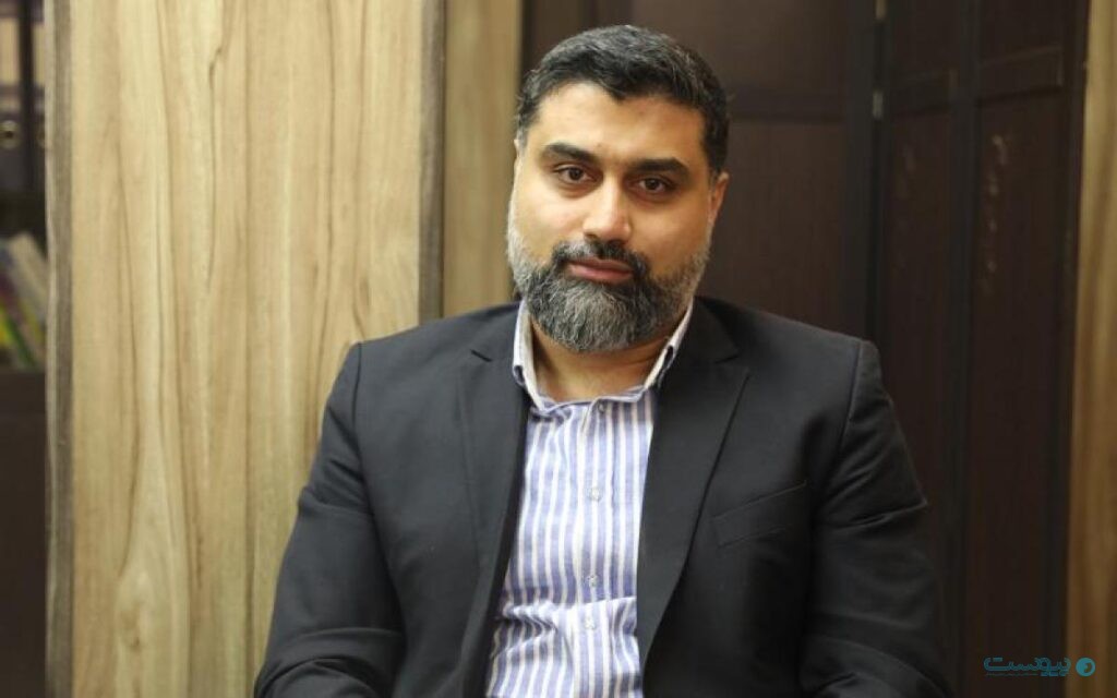 حسین سادات حسینی، رئیس اتحادیه صنف دستگاه‌های مخابراتی و ارتباطی و لوازم جانبی تهران