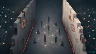 اینترنت میان دو دیوار؛ فیلتر از داخل، محدودیت از بیرون اینترنت میان دو دیوار؛ فیلتر از داخل، محدودیت از بیرون