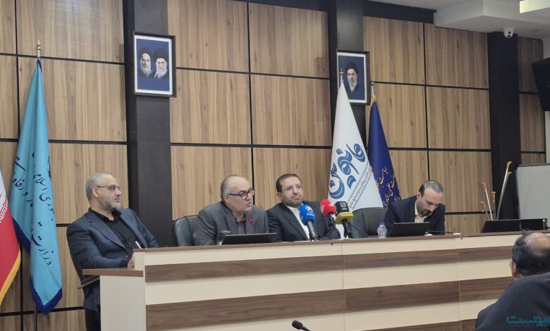 معاونت علمی و وزارت کار برای توسعه صنایع خلاق تفاهمنامه ۱۵۰ میلیارد تومانی امضا کردند معاونت علمی و وزارت کار برای توسعه صنایع خلاق تفاهمنامه ۱۵۰ میلیارد تومانی امضا کردند